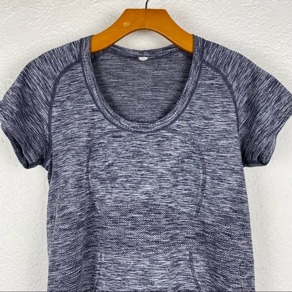 Lululemon Swiftly Tech Short Sleeve Heathered Cadet Blue size 8 - Picture 4 of 12